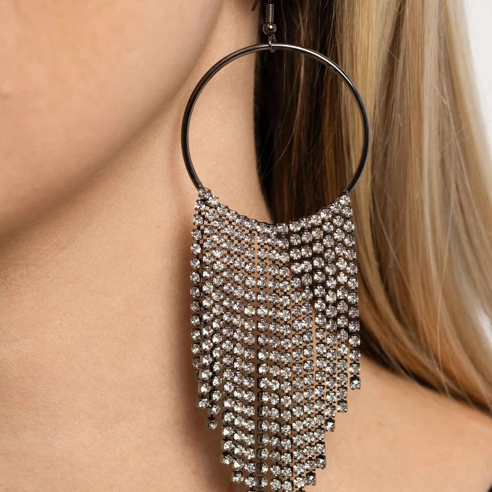 Paparazzi Elegant Silver Fringe Earrings